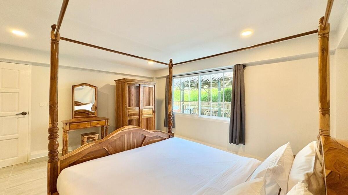 Ferienhaus Seaside Bangpor - A Beachside Retreat *